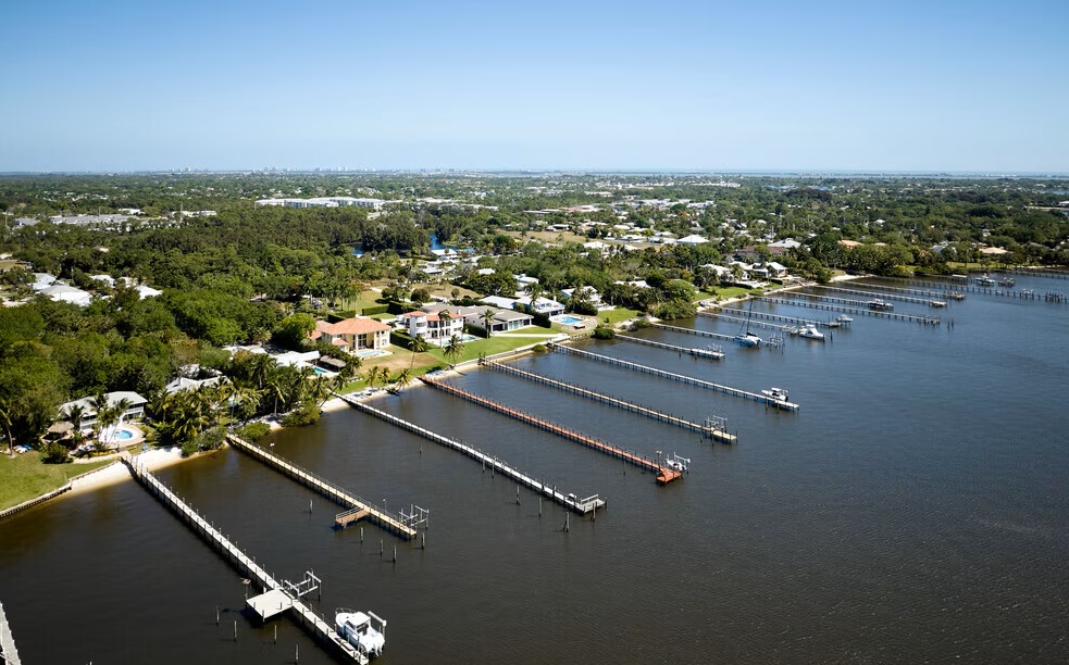 Best Wholesale Distribution Services in Rio, FL - Coastal Surplus Solutions