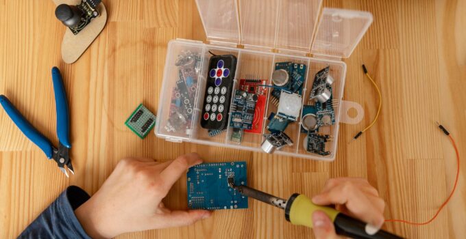 Turning Surplus Electronics into Profit A Reseller’s Playbook- Coastal Surplus Solutions