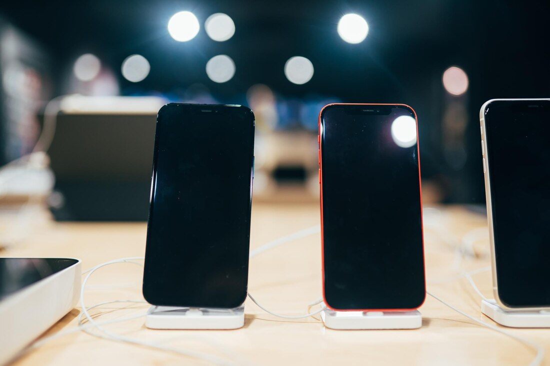 Electronics Liquidation 2025 iPhone, Samsung & Tech Surplus Buying Guide 2– Coastal Surplus Solutions