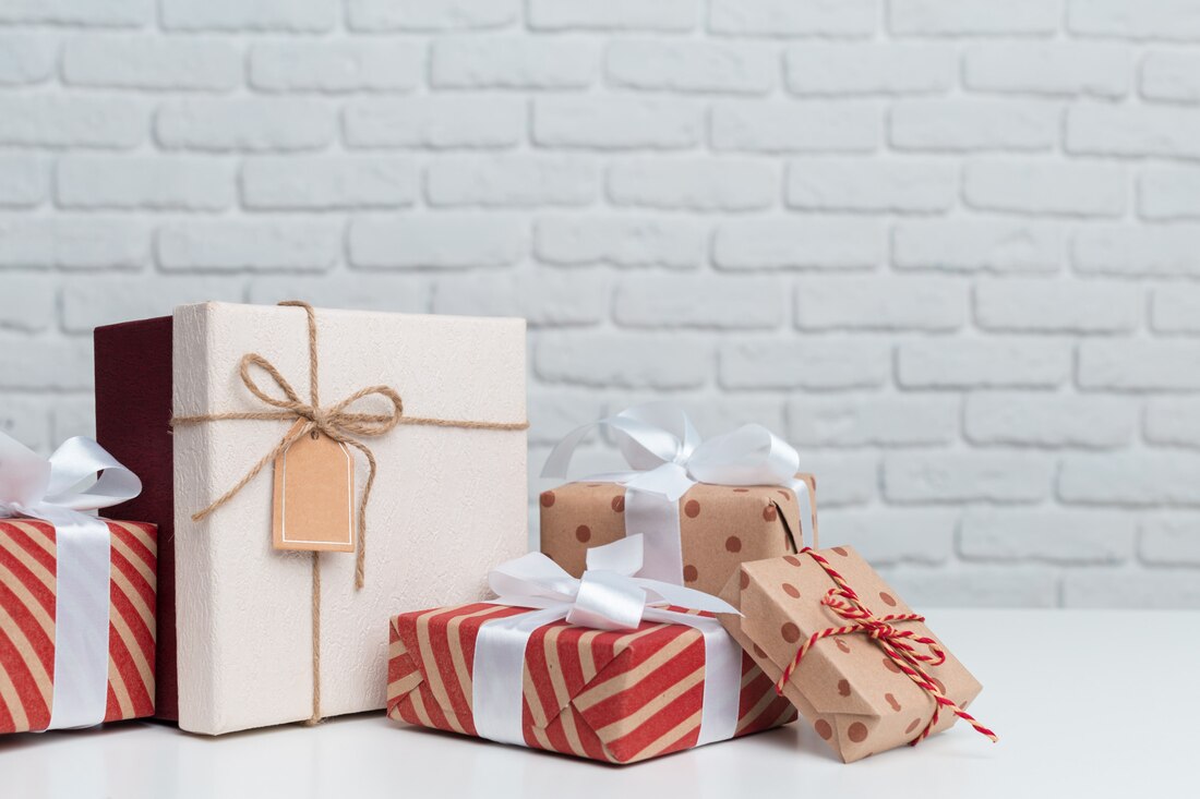 Gift Product Liquidation Present, Souvenir & Holiday Gift Surplus– Coastal Surplus Solutions