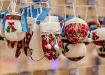 Seasonal Decoration Liquidation: Christmas, Halloween & Holiday Surplus