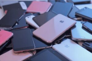 Smartphone Liquidation Pallets: Bulk Mobile Device Surplus for Resellers