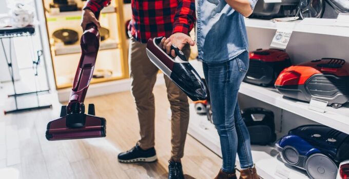 Vacuum Liquidation Lots Dyson, Shark & Floor Care Equipment Surplus– Coastal Surplus Solutions